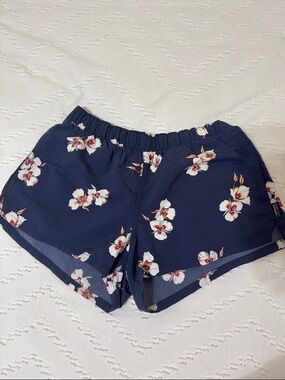 Patagonia baggies size small
